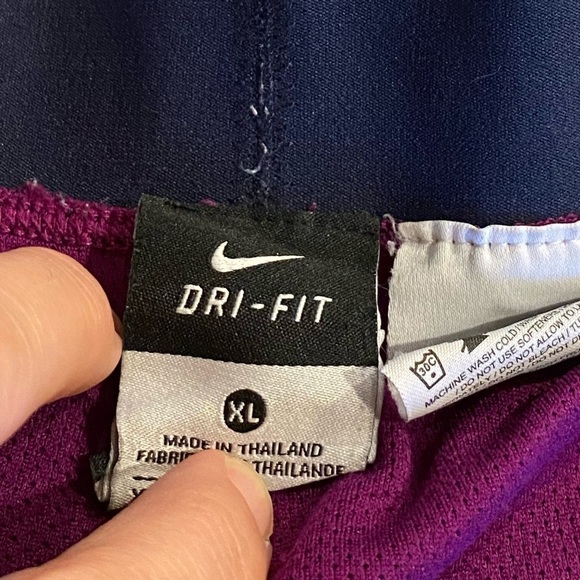 NIKE DRI-FIT Shorts Tennis Running Exercise Active - Picture 7 of 7